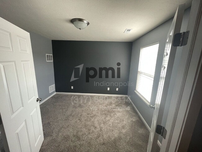 Building Photo - 2948 W New York St