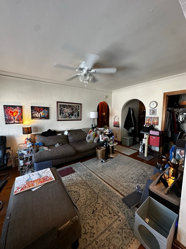 Building Photo - 4442 N Oakland Ave