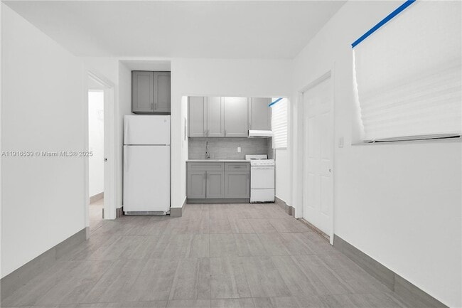 Primary Photo - 13390 NE 6th Ave