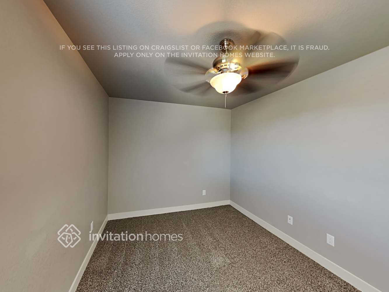 Building Photo - 9234 Castle Oaks Dr