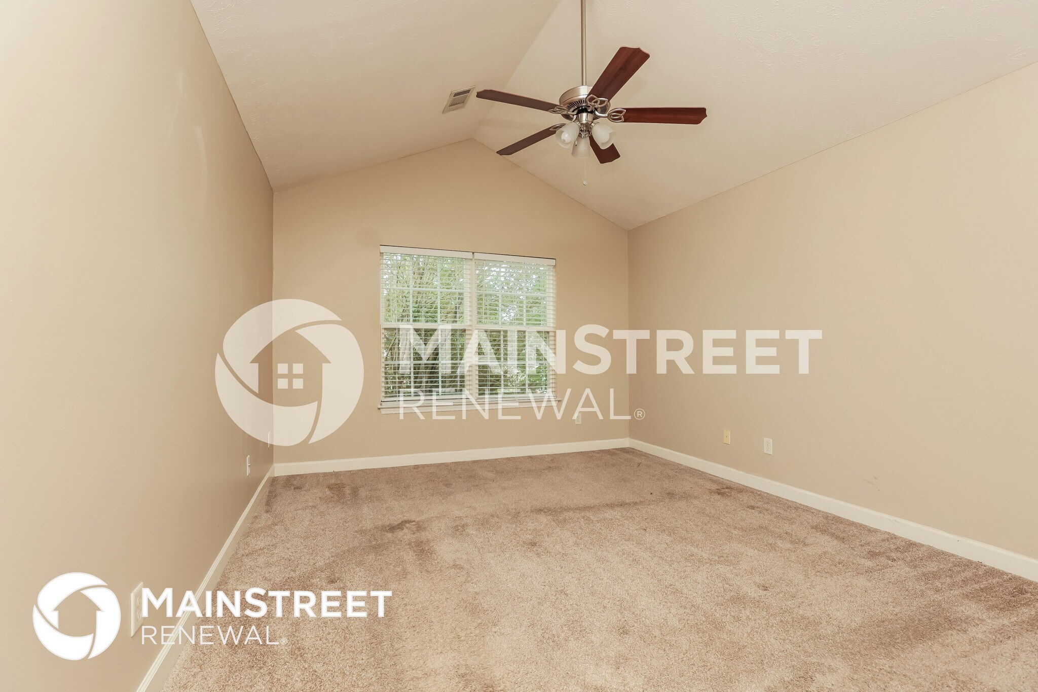 Building Photo - 1547 Waxman Dr