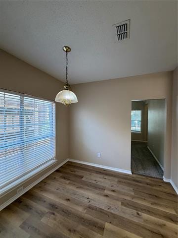 Building Photo - 706 Willow Oak Dr