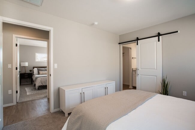 Building Photo - Up To $200 off per month! Immediate Move In Available!