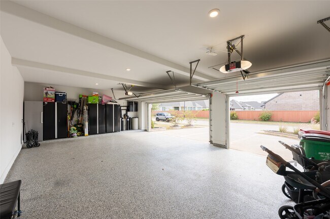 Building Photo - 24610 Beebalm Trl