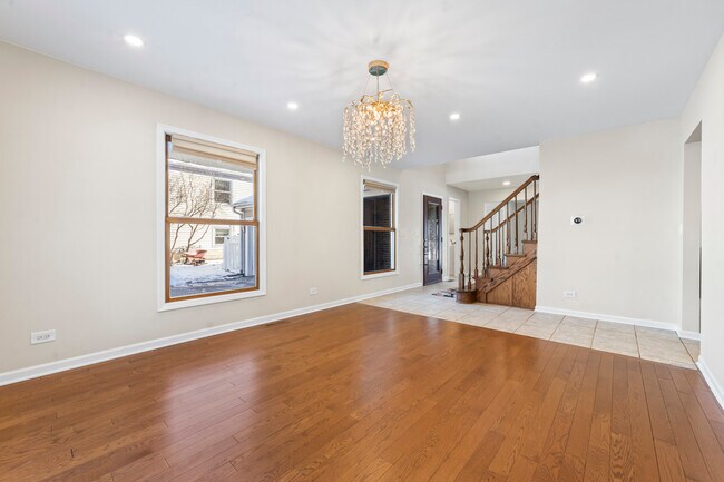 Building Photo - 9 Edgewood Rd