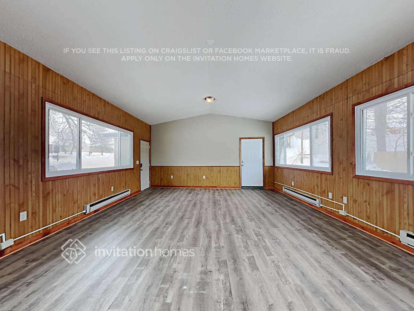 Building Photo - 1911 Adolphus St