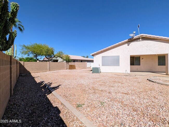 Building Photo - 3028 N 109th Ave