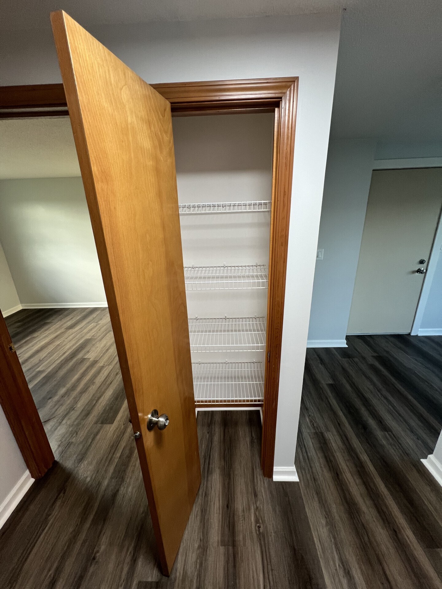 Building Photo - 2716 Alder Creek Dr S