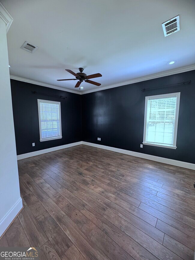 Building Photo - 5049 Carlton Ridge Cir