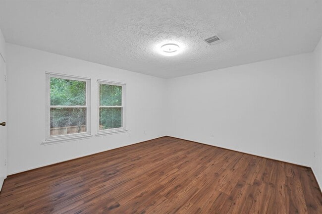 Building Photo - 16 S Cypress Pine Dr