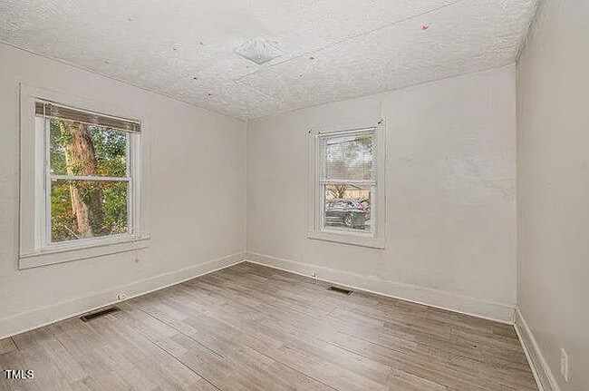 Building Photo - 1103 Hood Ave