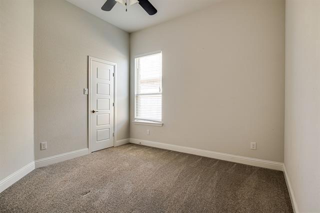Building Photo - 720 Boardwalk Way