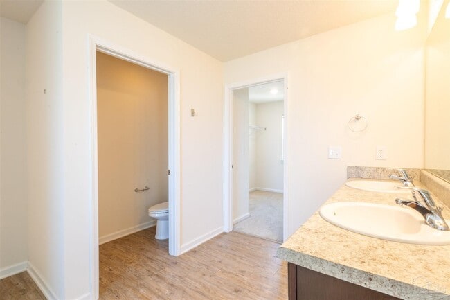 Building Photo - 5888 Southern Bell Court
