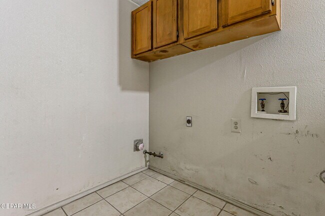 Building Photo - 11781 Jennifer Dr