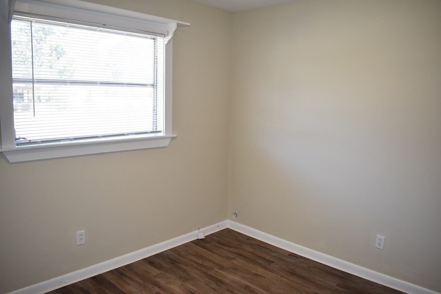 Building Photo - 4735 Redstone Dr