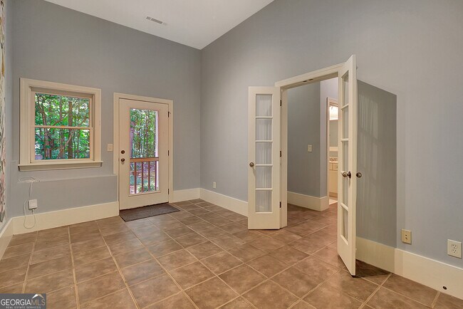 Building Photo - 9043 Selborne Ln