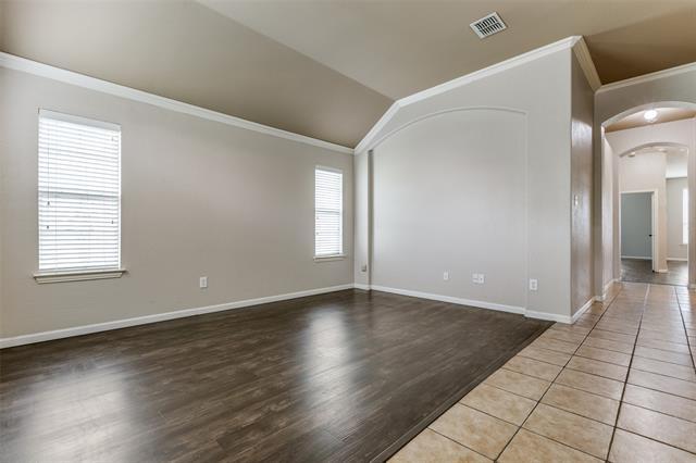 Building Photo - 15858 Durango Dr