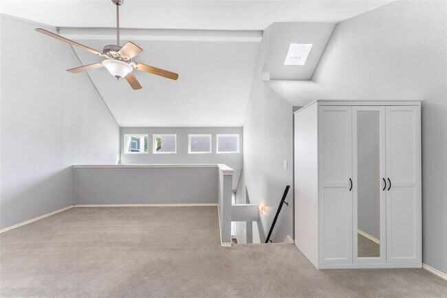 Building Photo - 1500 Woodlawn Blvd