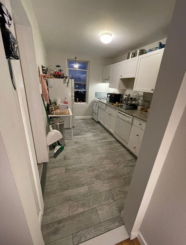 Building Photo - HUGE 2 bed in Allston
