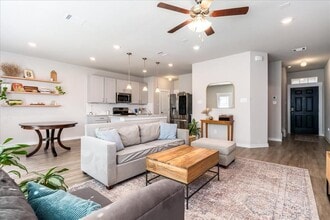 Building Photo - 17103 Crane Fly Dr