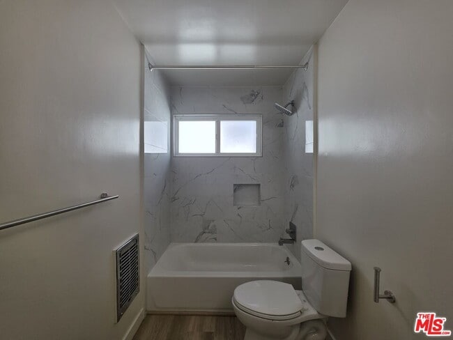 Building Photo - 11021 Missouri Ave