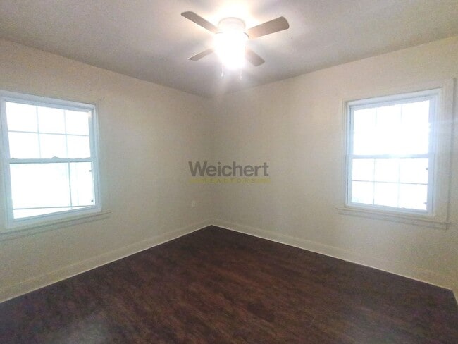 Building Photo - Cozy 2Bed/2Bath House
