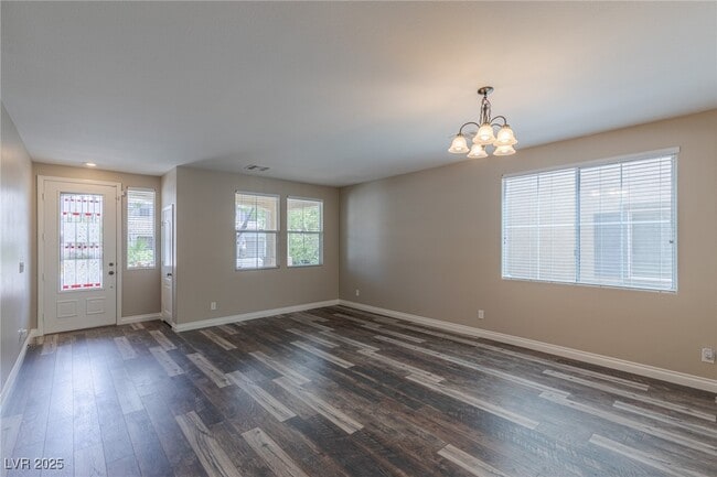 Building Photo - 145 Staplehurst Ave
