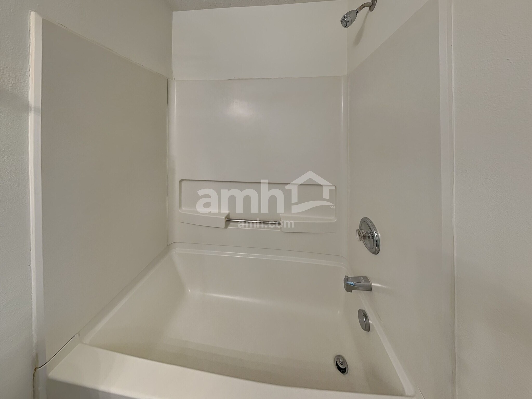 Building Photo - 8404 S Shady Trail Dr