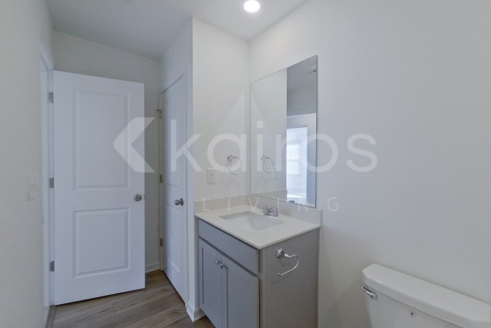 Building Photo - 210 Birch Ave