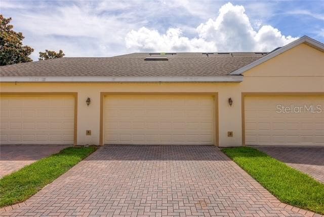 Building Photo - 14128 Avenue of the Groves