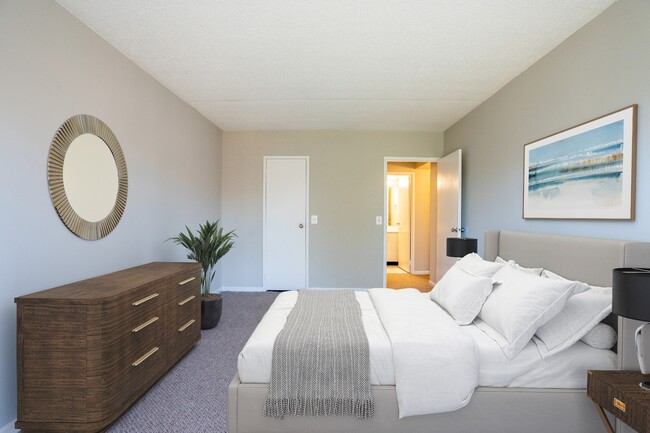 Building Photo - 171 Wellington Ct