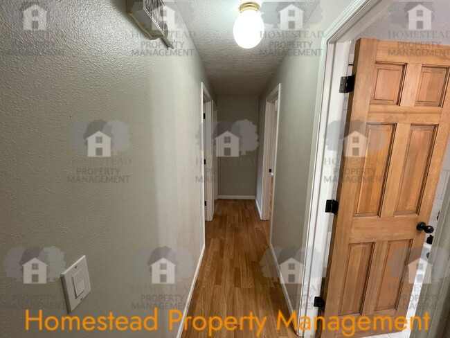 Building Photo - OUTSTANDING KEIZER LOCATION!