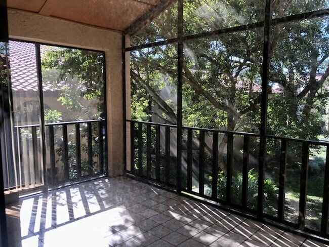 Building Photo - Available for move in February 2026!! Nice corner 2bed/2bath condo on 2nd floor with a spacious b...