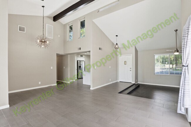 Building Photo - Charming Gilbert Home with Pool and Spacio...