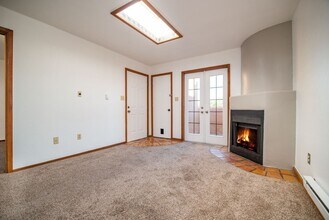 Building Photo - 2600 W Zia Rd