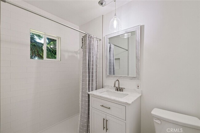 Downstairs Bathroom - 4162 W 167th St