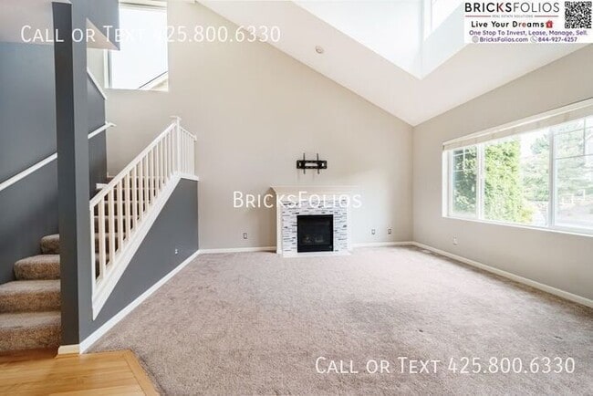 Building Photo - Spacious Home For Rent in Crosswater, Lake...