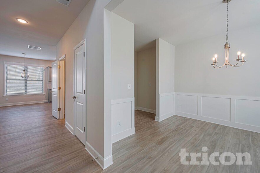 Building Photo - 210 Margrave Dr