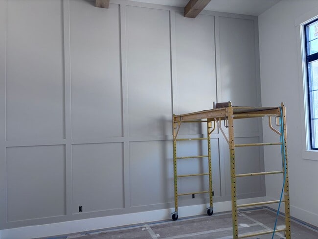 Building Photo - Beautiful custom single story in Moorland Park with pool