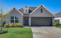 Building Photo - Natchez Trace, Fresno, TX 77545 - 4 BR 2 BA single-family home