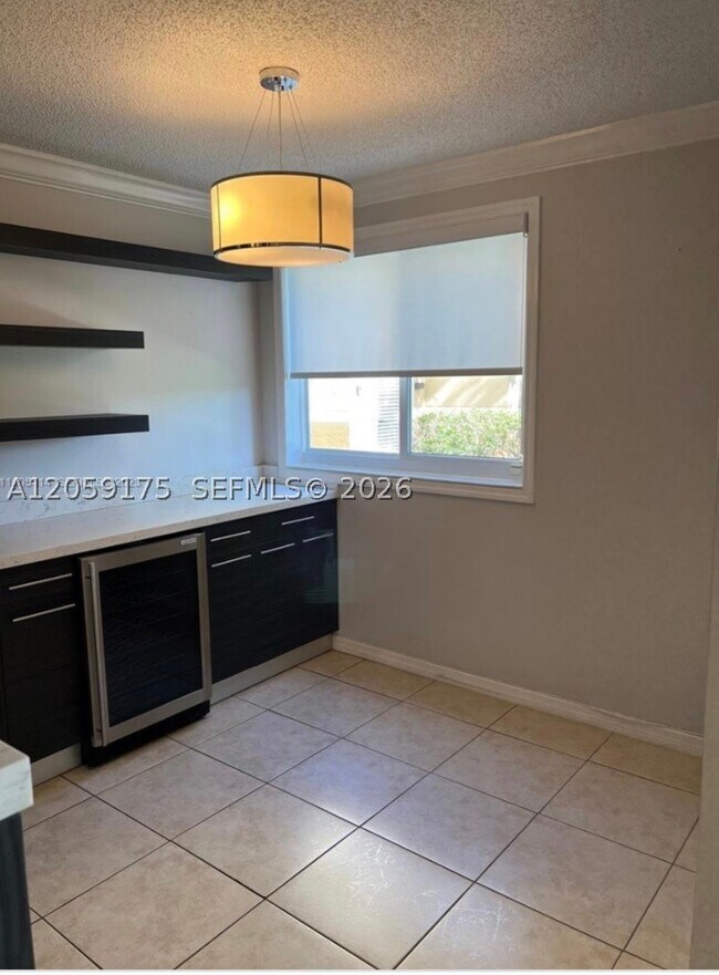 Building Photo - 2600 S University Dr