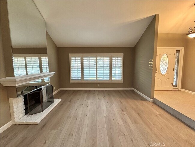 Building Photo - 6951 Lawn Haven Dr