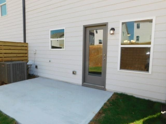 Building Photo - 246 Dupont Dr