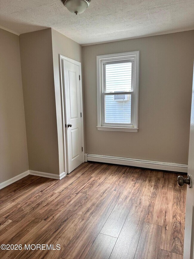 Building Photo - 294 19th Ave