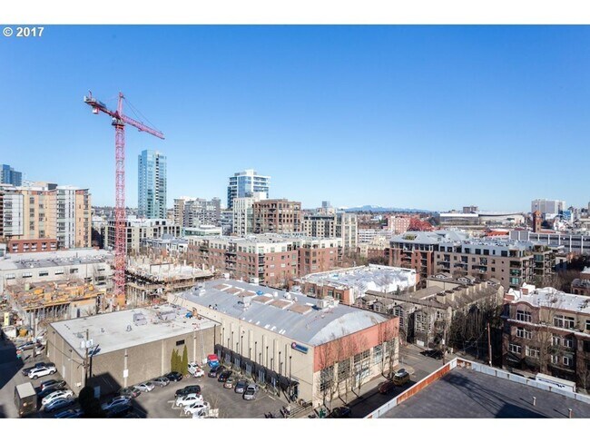 Building Photo - Historic Irving Street Lofts In The Pearl District - Top Floor Unit w/Parking/Rooftop Deck