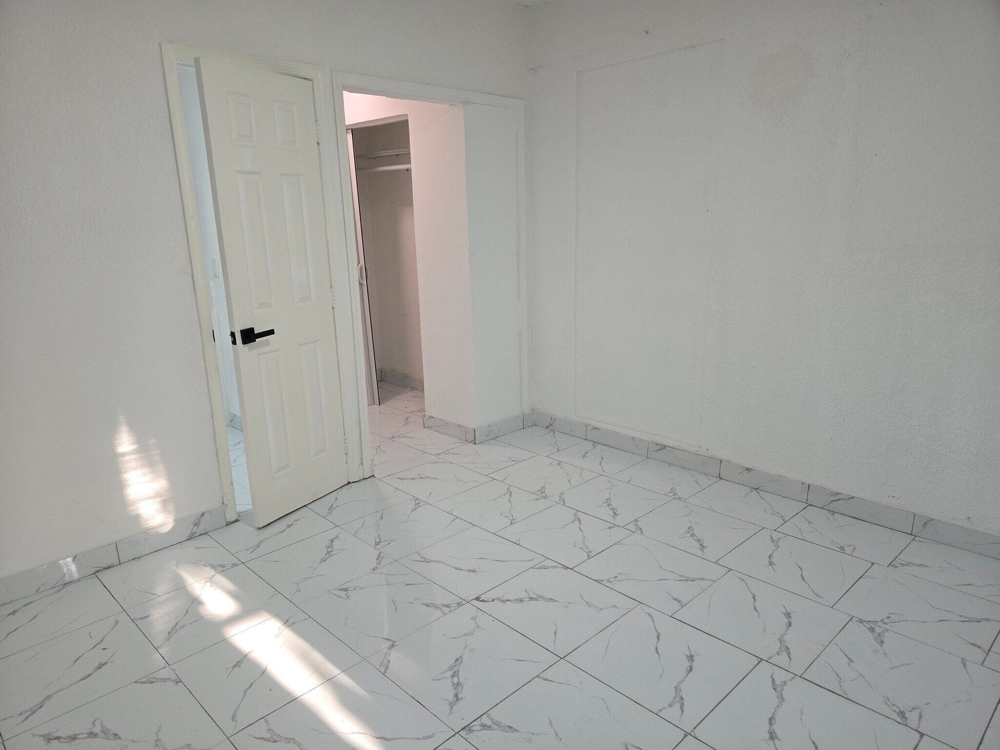 Building Photo - 14920 NW 10th Pl