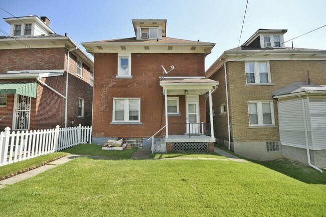 Building Photo - 2110 West St