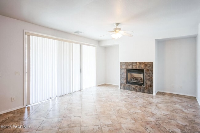 Building Photo - 7239 Barefoot Ln