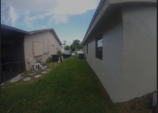 Building Photo - 22761 SW 64th Way