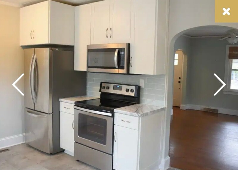 Building Photo - 2141 Van Buren St